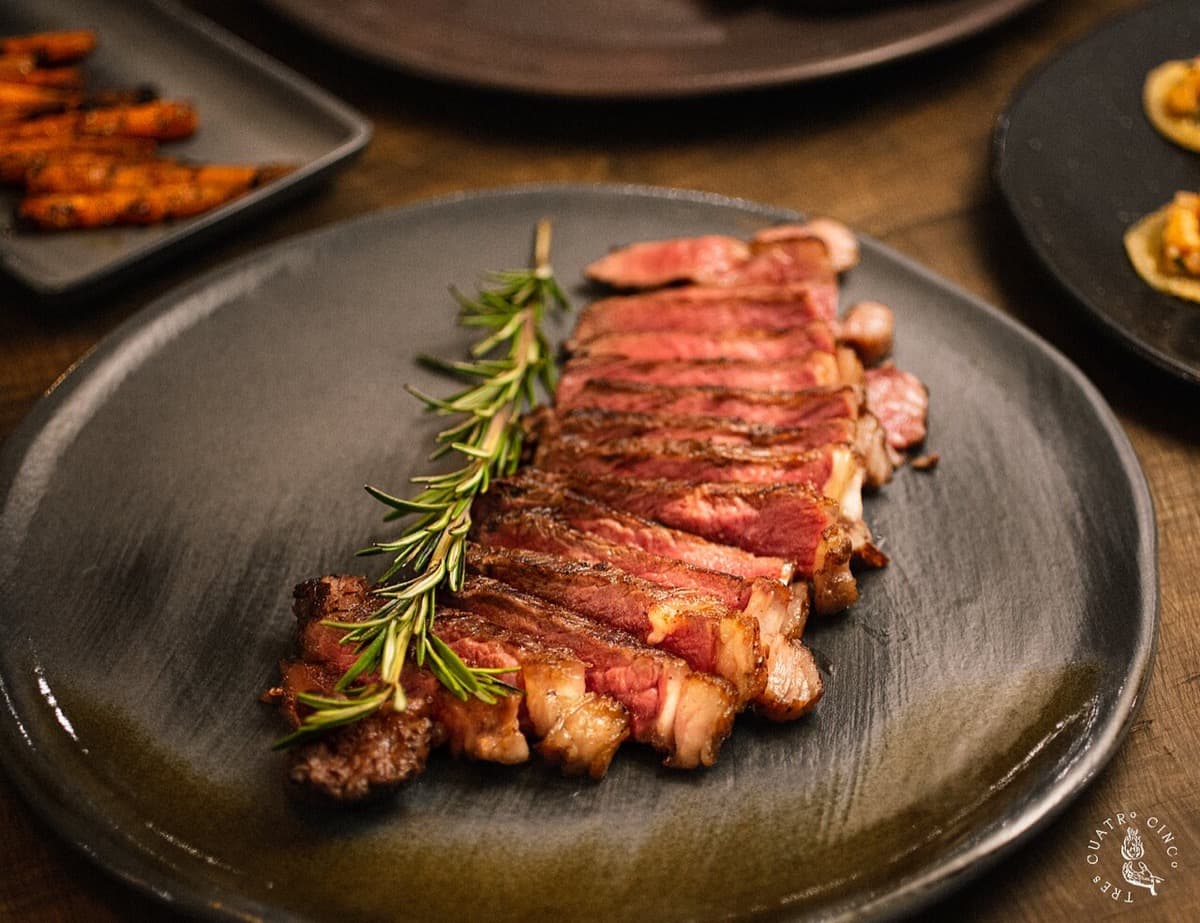 Tres Cuatro Cinco Steakhouse